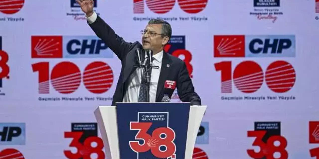 CHP’nin 38. Olağan Kurultayı’nda Genel Başkanlık seçimi 2. tura kaldı: Özgür Özel önde!