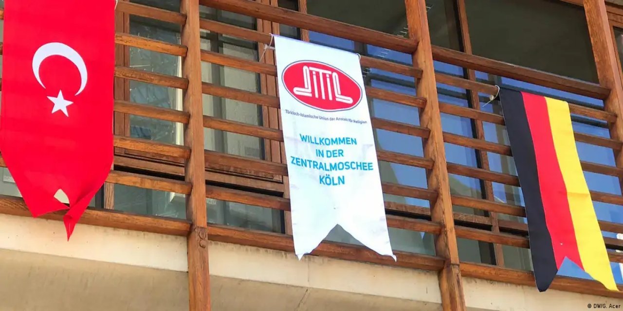 Erdoğan'ın Almanya ziyareti öncesinde DİTİB tartışması