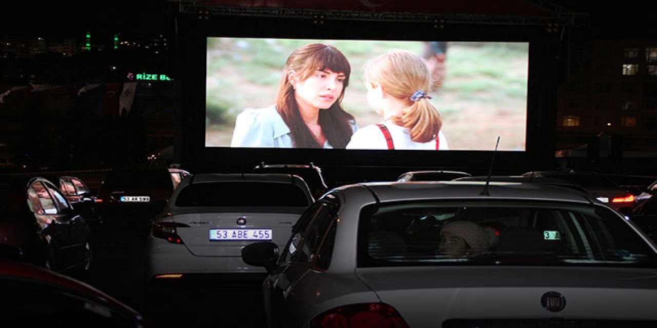 Rize'de, 'Arabalı Sinema' etkinliği