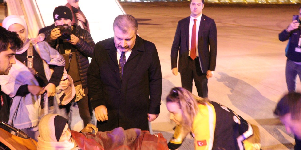 Gazzeli kanser hastaları ve refakatçileri Ankara'ya getirildi