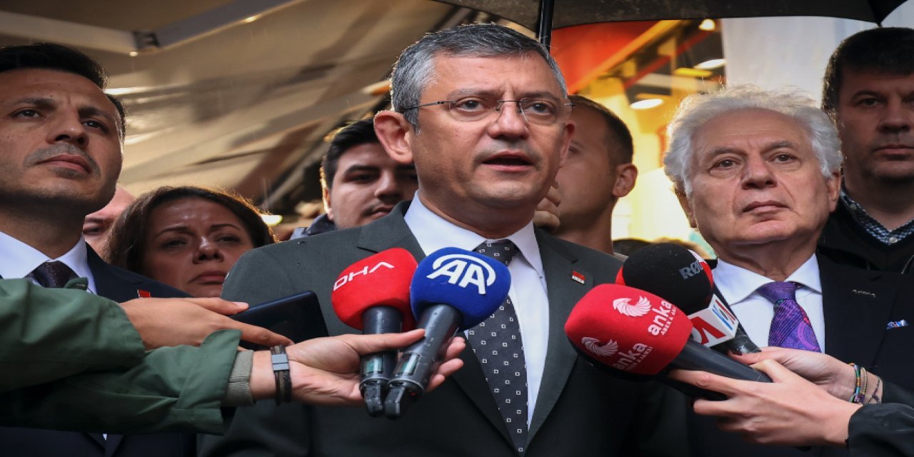 Hrant Dink, katledildiği yerde anıldı... Özgür Özel: Hrant'ın ve tüm mağdurların davasına sahip çıkın