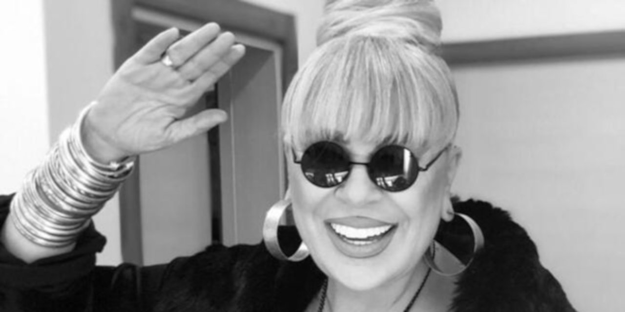 Zerrin Özer fiziksel tedavi ve rehabilitasyon merkezine yattı