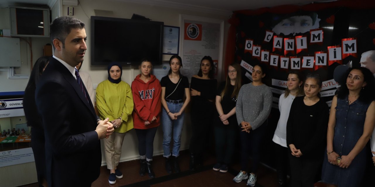 Başkan Gökhan Yüksel’den Kreş Öğretmenlerine 24 Kasım Sürprizi