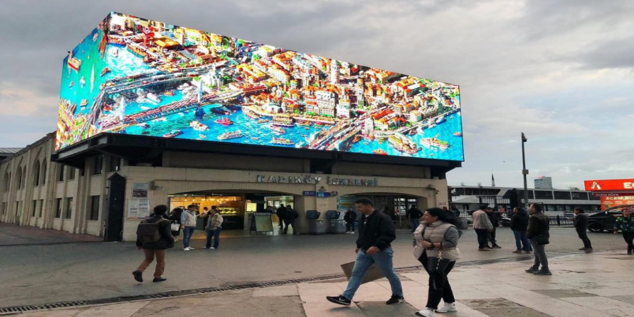 Tarık Tolunay'ın Centromundi Eseri Kadıköy Rıhtım'da İBB İşbirliği ile İzleyicilerle Buluştu!