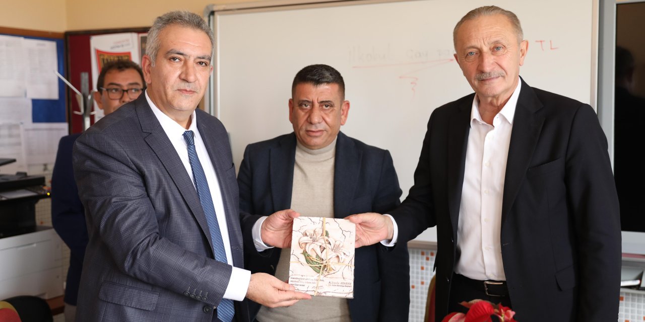 BAŞKAN ATABAY’DAN ÖĞRETMENLERE JEST