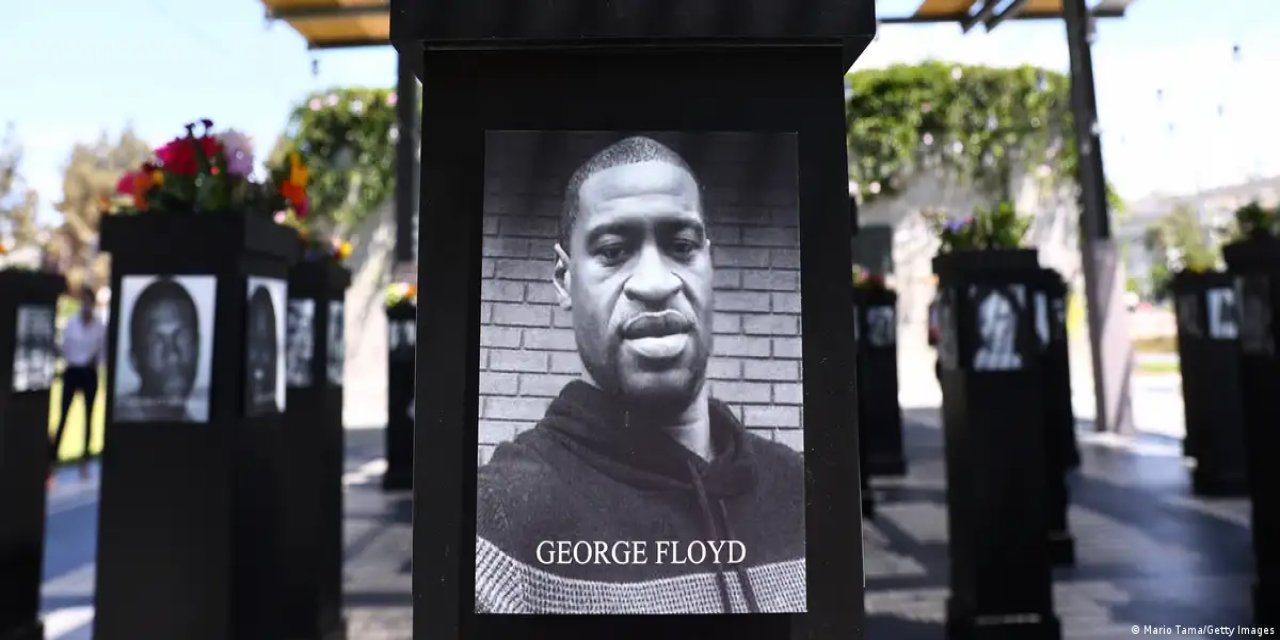 George Floyd'u öldüren polis Derek Chauvin bıçaklandı