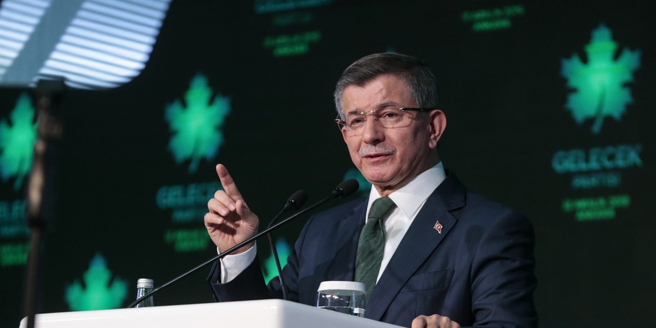 Davutoğlu’ndan Erdoğan’a zor soru! Ülkeyi siz mi yönetiyorsunuz Bahçeli mi?