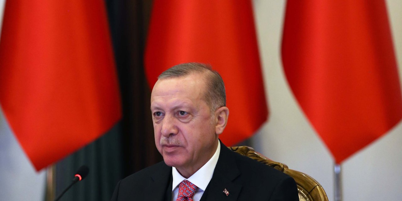 Erdoğan: Avrupa'da milyonlarca insanımızı kifayetsiz siyasetçilere kurban edemeyiz 