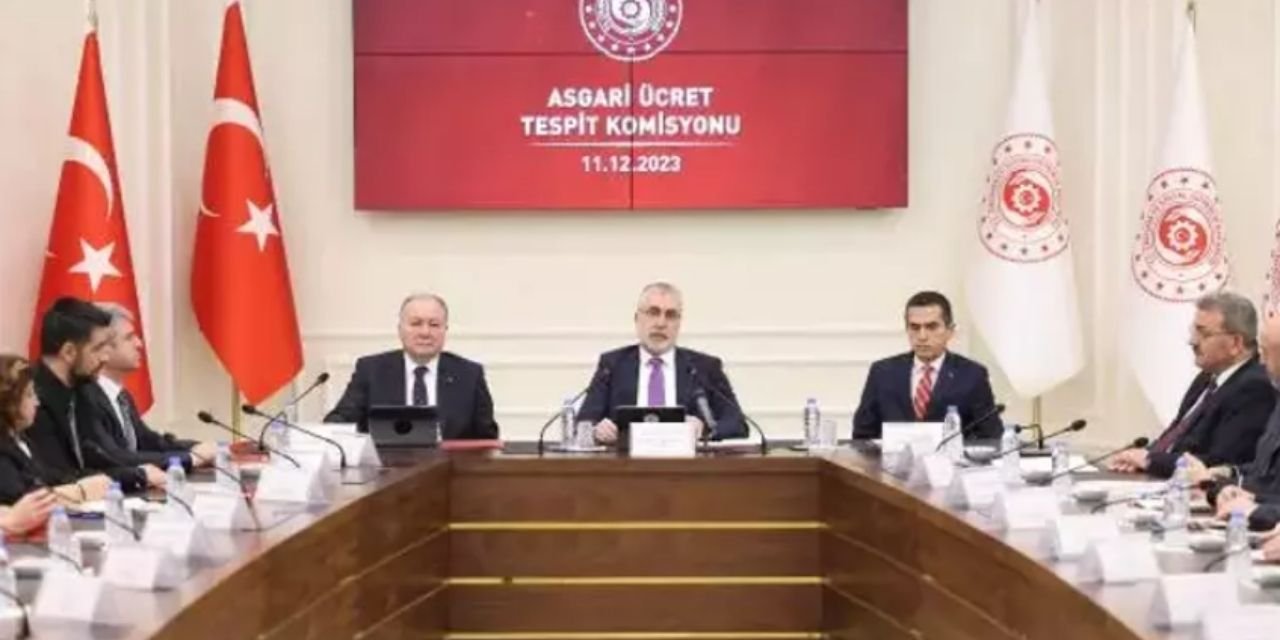 Asgari ücret görüşmelerine katılan işçiler: Çocuklarımızın istediklerini alamıyoruz