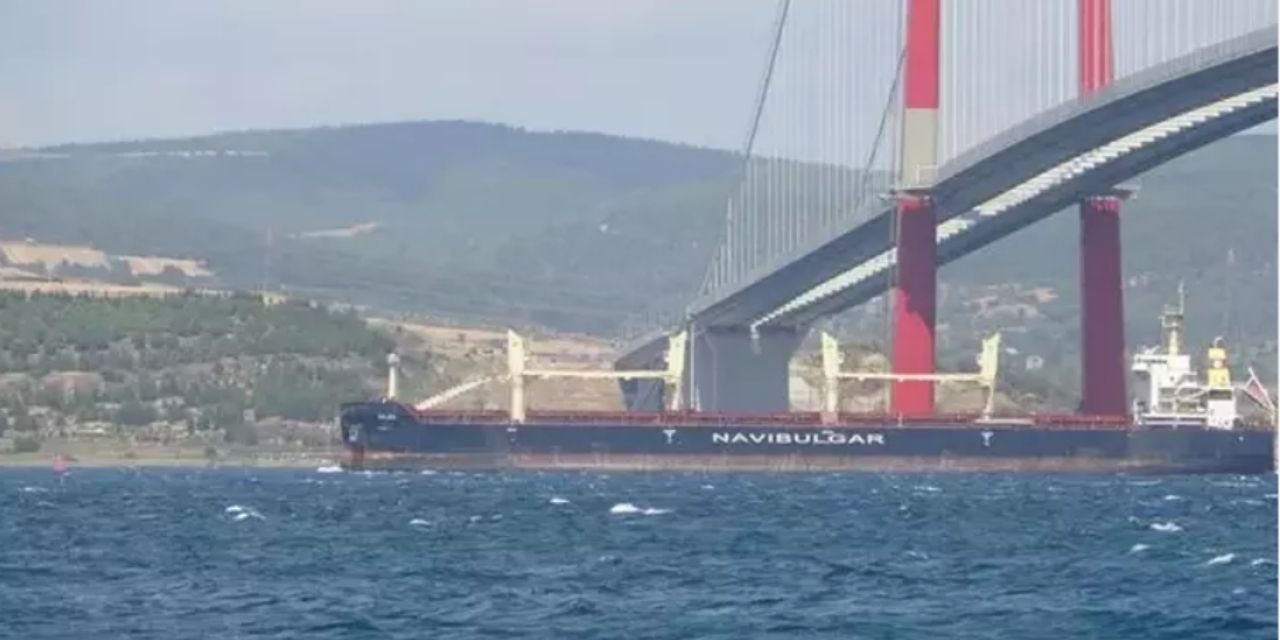 Çanakkale Boğazı, gemi trafiğine kapatıldı