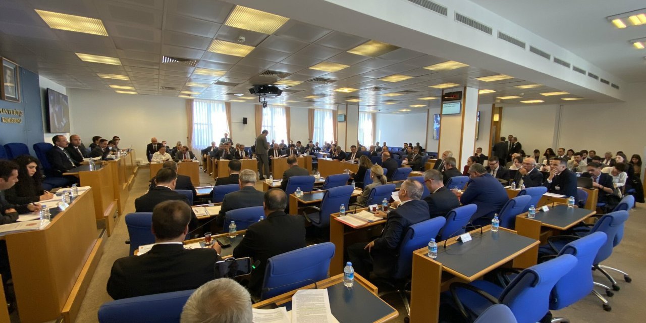 Üç bakanlığın bütçesi ek ödemelere rağmen tükendi