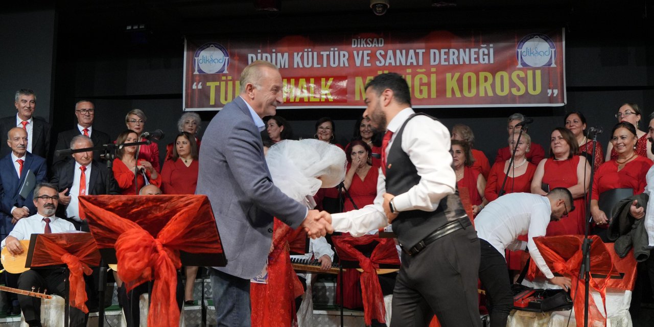 DİKSAD KONSERİ DİDİMLİLERE UNUTULMAZ BİR GECE YAŞATTI