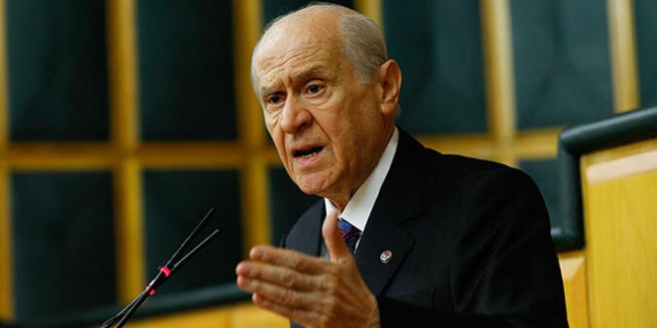 Bahçeli'nin hedefinde AYM, CHP ve DEM Parti var: Bay Zühtü, senin ipin kimin elinde?