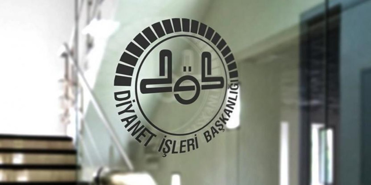 Diyanet: 'Kadının oğlunun yanında da örtünmesi gerekir'