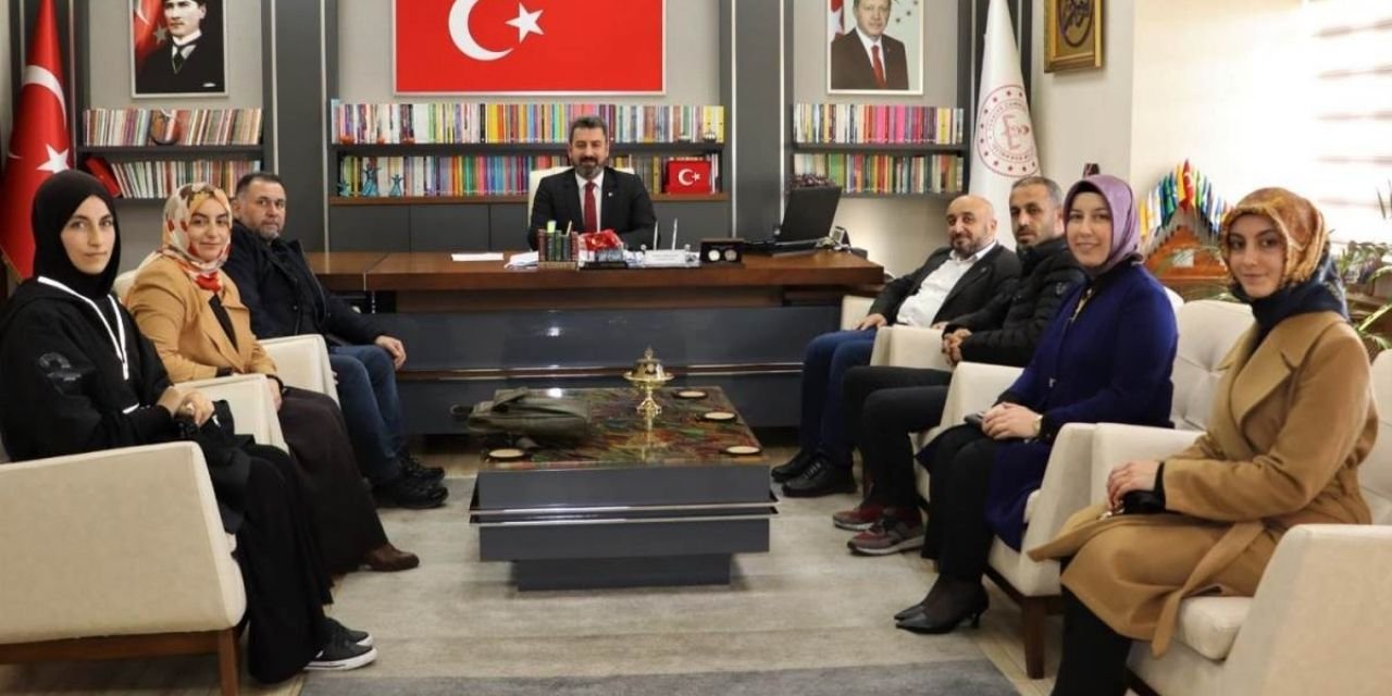 MEB durmuyor: İHH ile protokol imzaladı