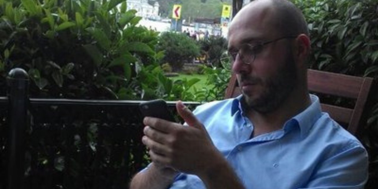 Yıldıray Oğur'dan kulüplere 'Atatürkçülük' tepkisi