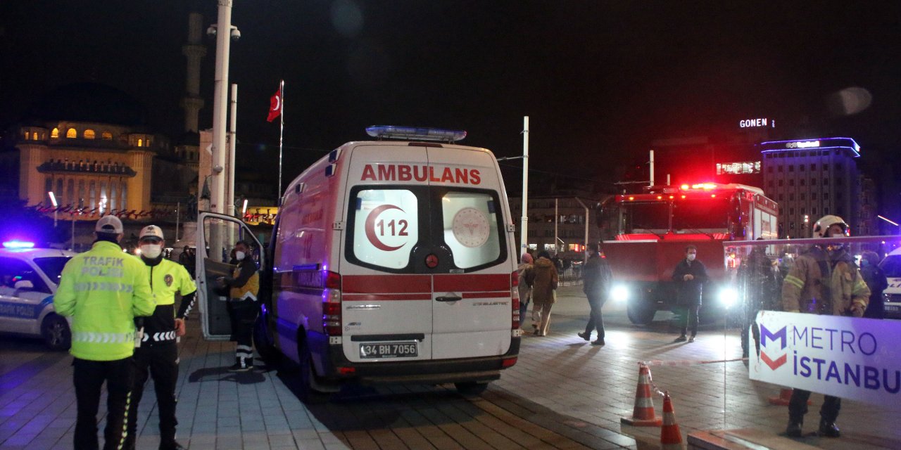 Taksim Metro İstasyonu'nda raylara atlayan kişi öldü