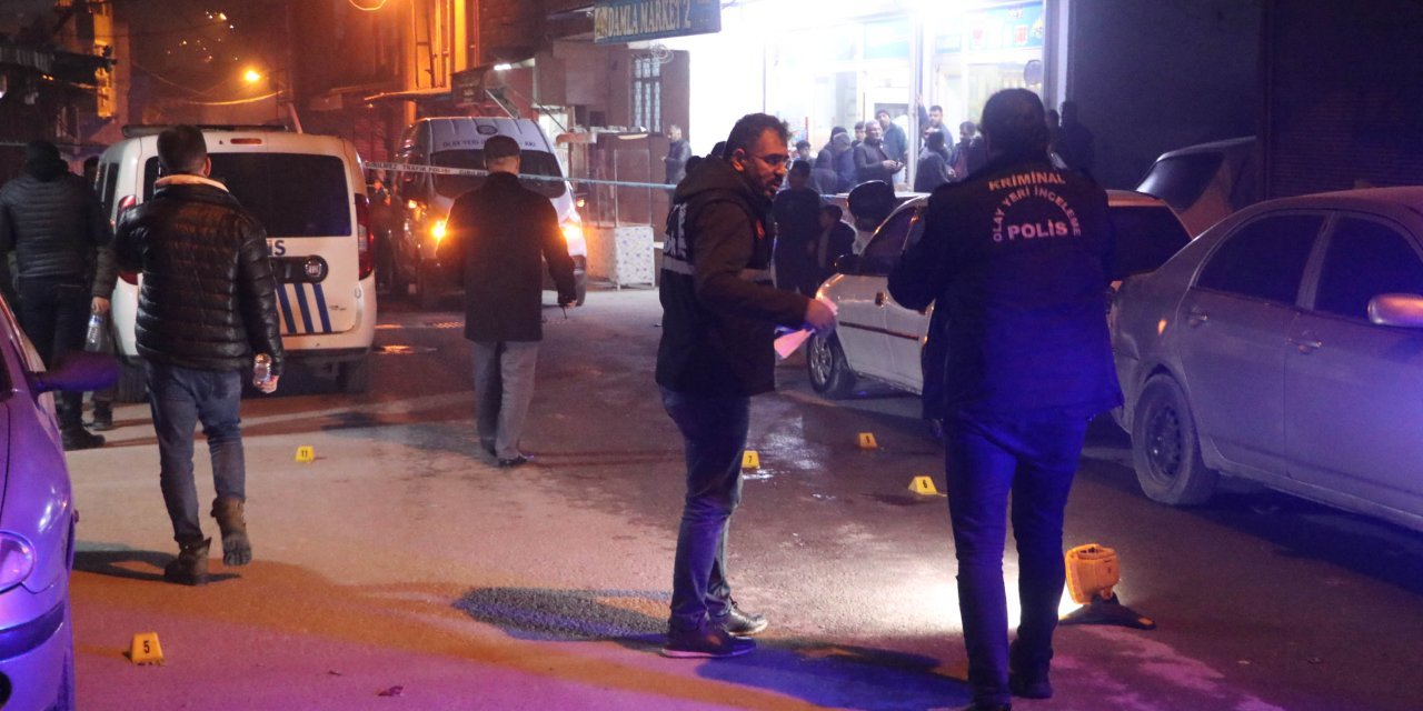 Şanlıurfa’da, bekçiler 'Dur' ihtarına uyulmadığı gerekçesiyle 2 kişiyi vurdu