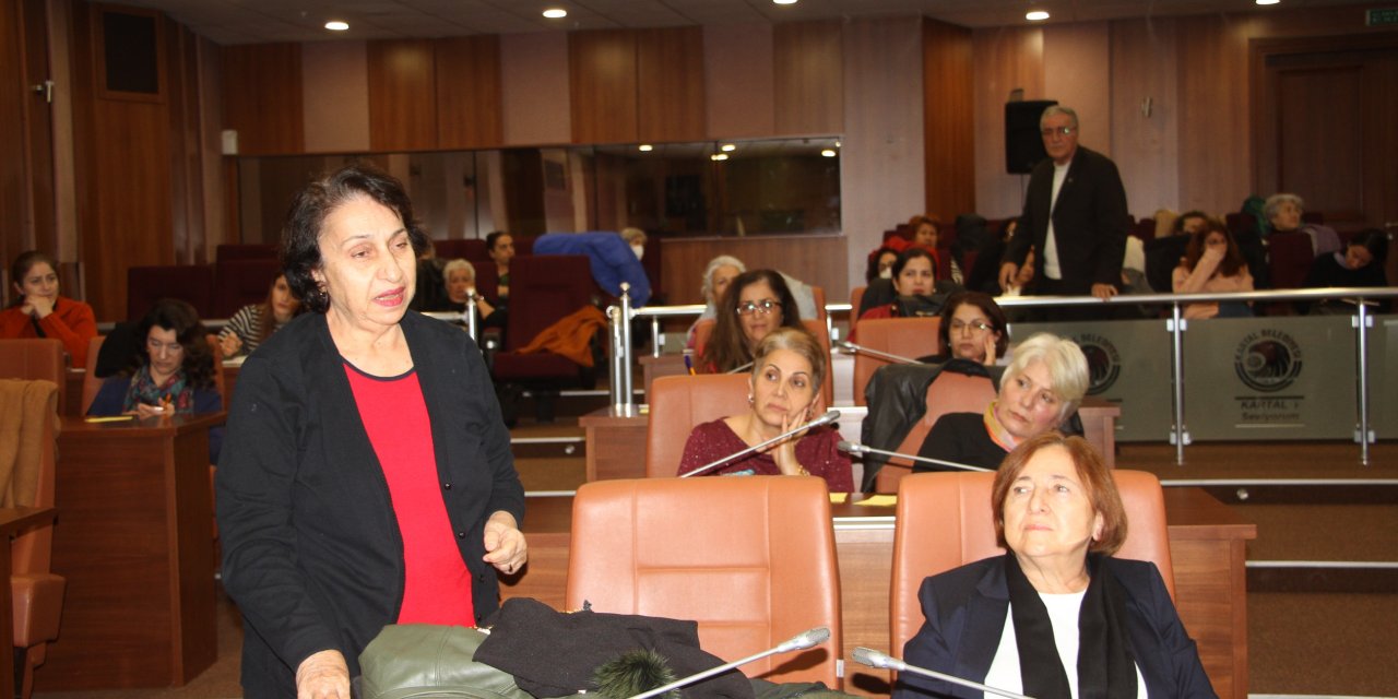 Söz Kartallı Kadınlarda