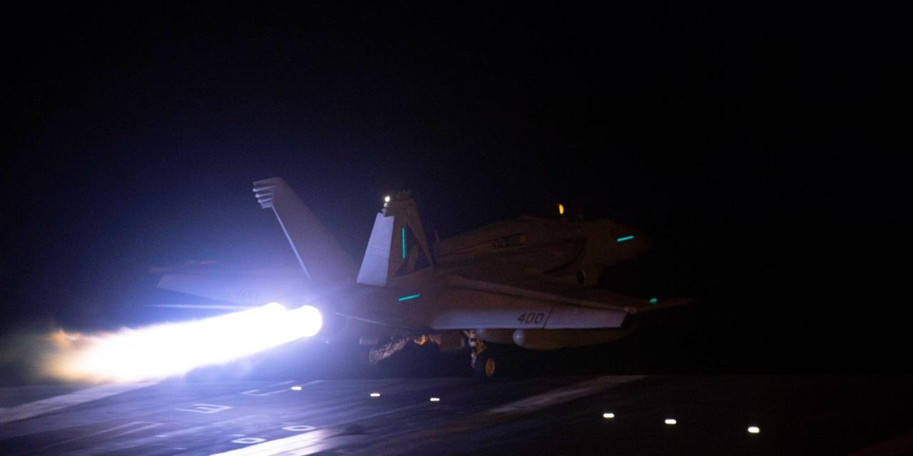 Yemen'deki Husiler, ABD ve İngiltere'nin Hudeyde'ye saldırdığını iddia etti