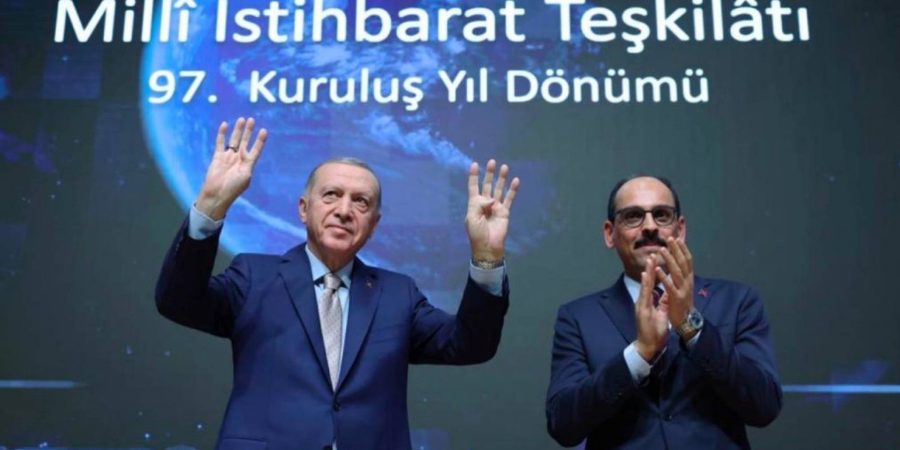 Ertuğrul Özkök: Cem Küçük neden çağrılmadı, Sedat Ergin neden çağrıldı?