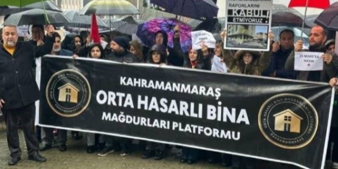 Depremzedeler AKP il binası önünde eylem yaptı: Derdiniz rant mı?