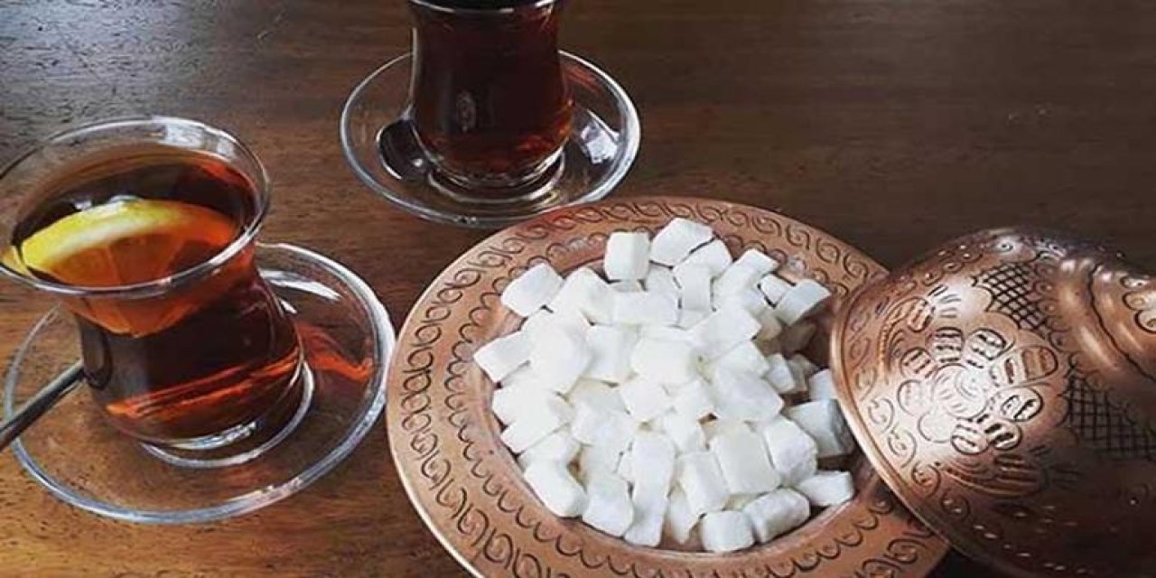 Çay içerken çaya limon sıkmak doğru mu? Birçok kişinin bilmediği gerçek