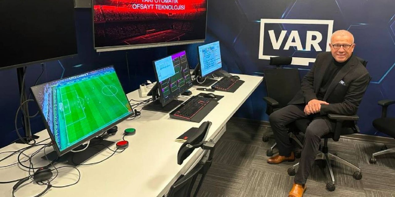 Ertuğrul Özkök: Federasyon'un "kozmik odası" ilk defa 8 gazeteciye açıldı; kozmik odadan gelen iki bomba haber