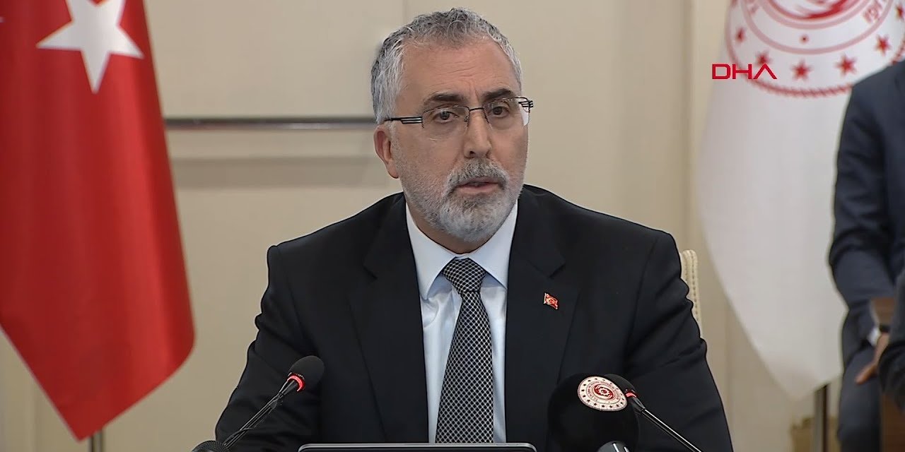 Bakan Işıkhan: Yeni emeklilik sistemi ve ev kadınlarına sigorta hazırlığı içindeyiz