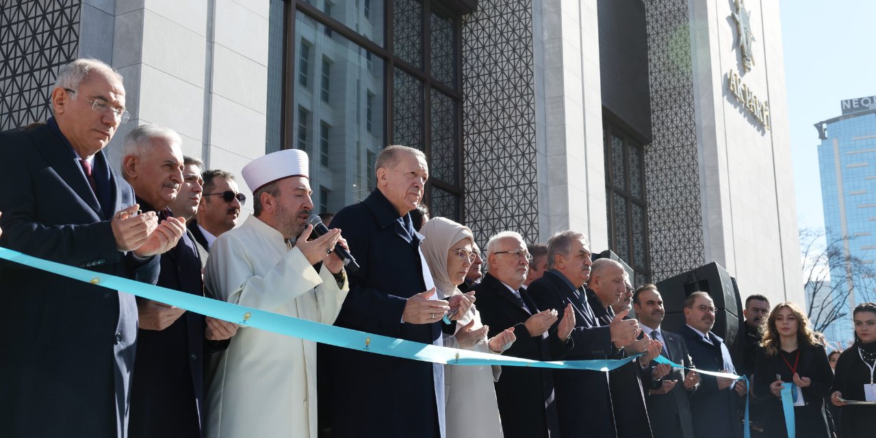 Erdoğan: Küskünü barıştıracağız, sevmeyeni sevdireceğiz