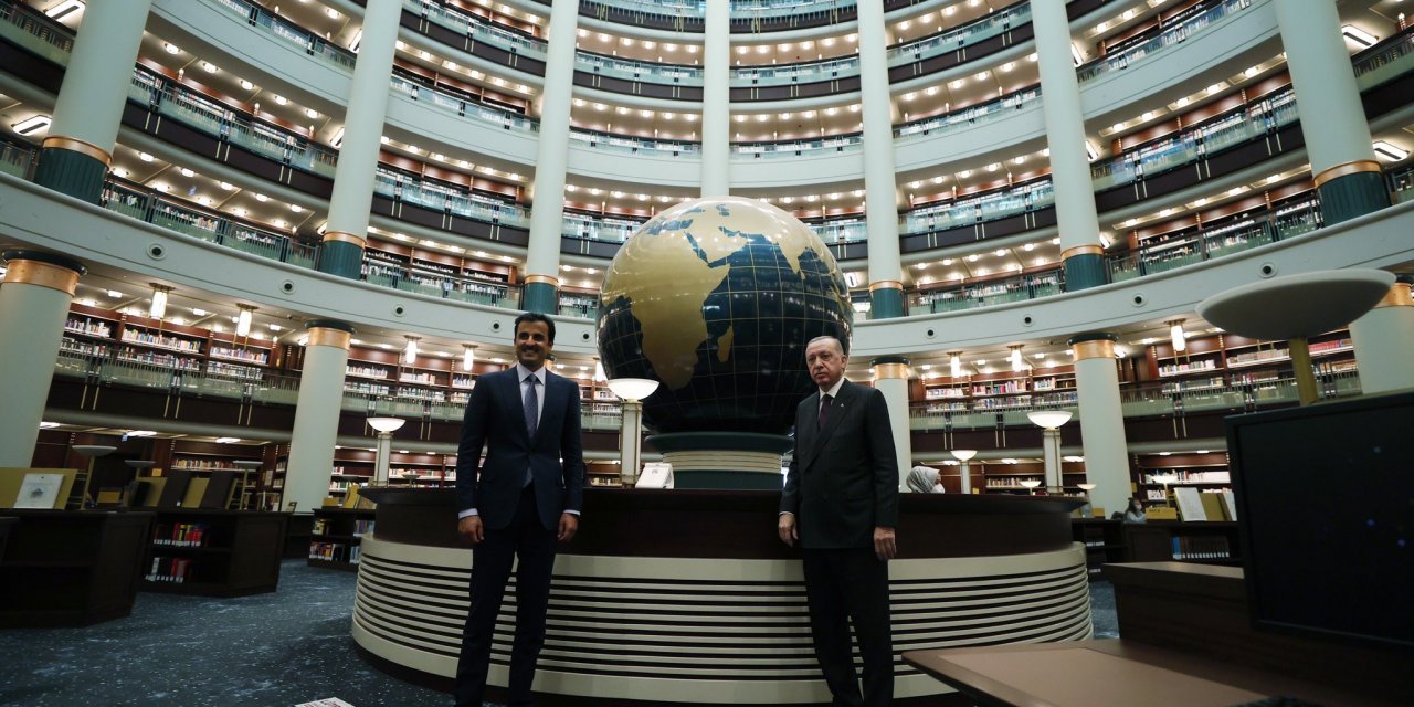 Cumhurbaşkanı Erdoğan, Katar Emiri El-Sani ile Millet Kütüphanesi'ni ziyaret etti