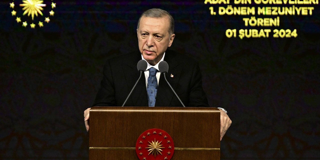 Erdoğan: Şeriata düşmanlık, dininin kendisine husumettir