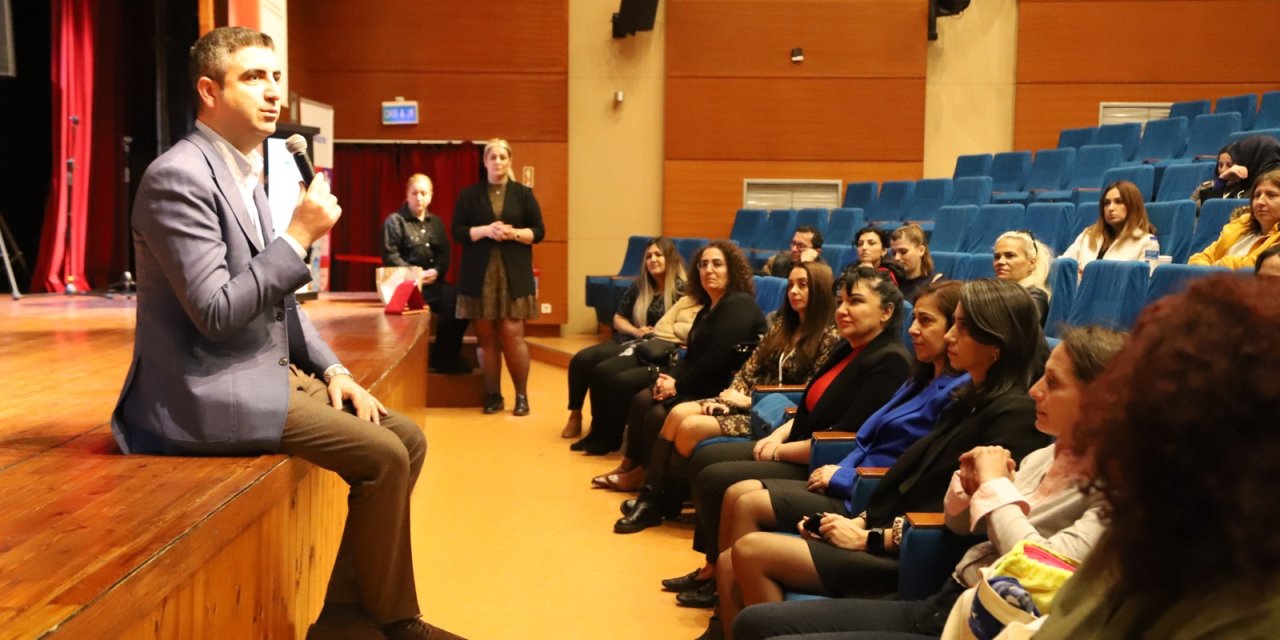 Kartal Belediyesi ‘Veli Akademisi’ Başladı