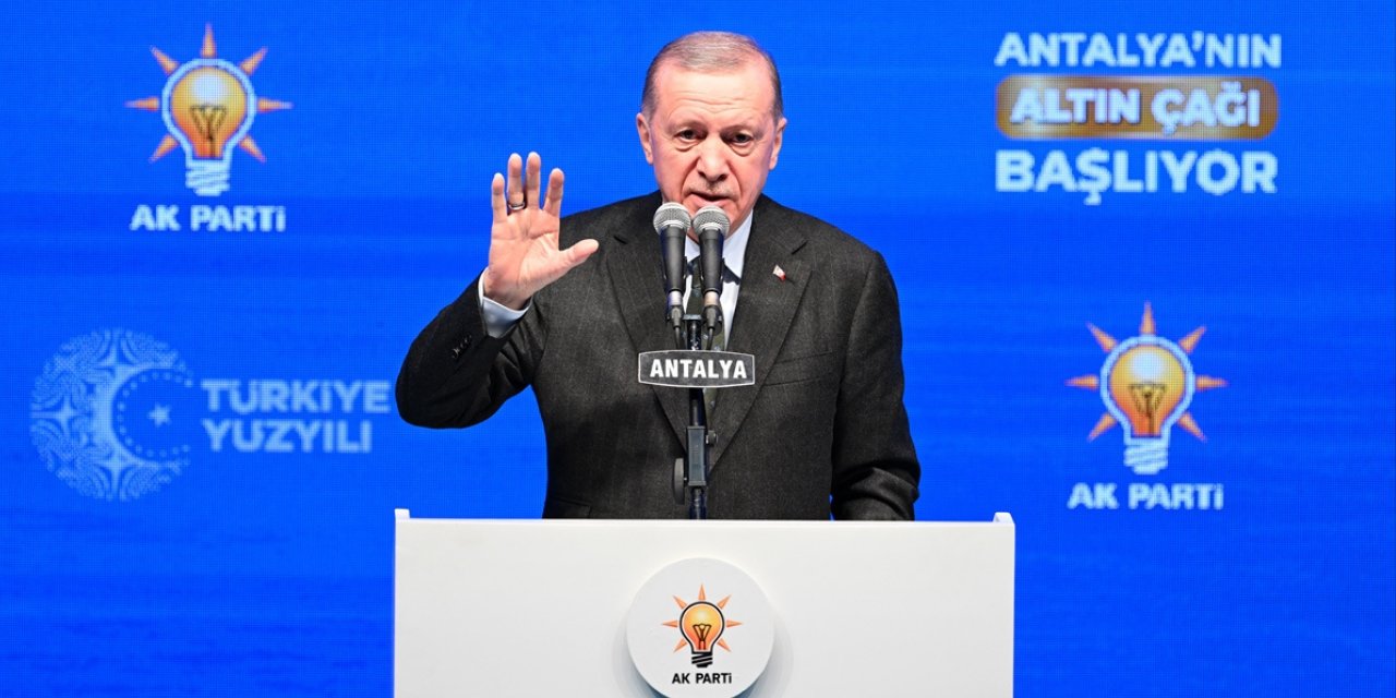 Erdoğan: Bay Kemal'i Ankara'da bir ofisin dört duvarı arasına vebalı gibi hapsettiler