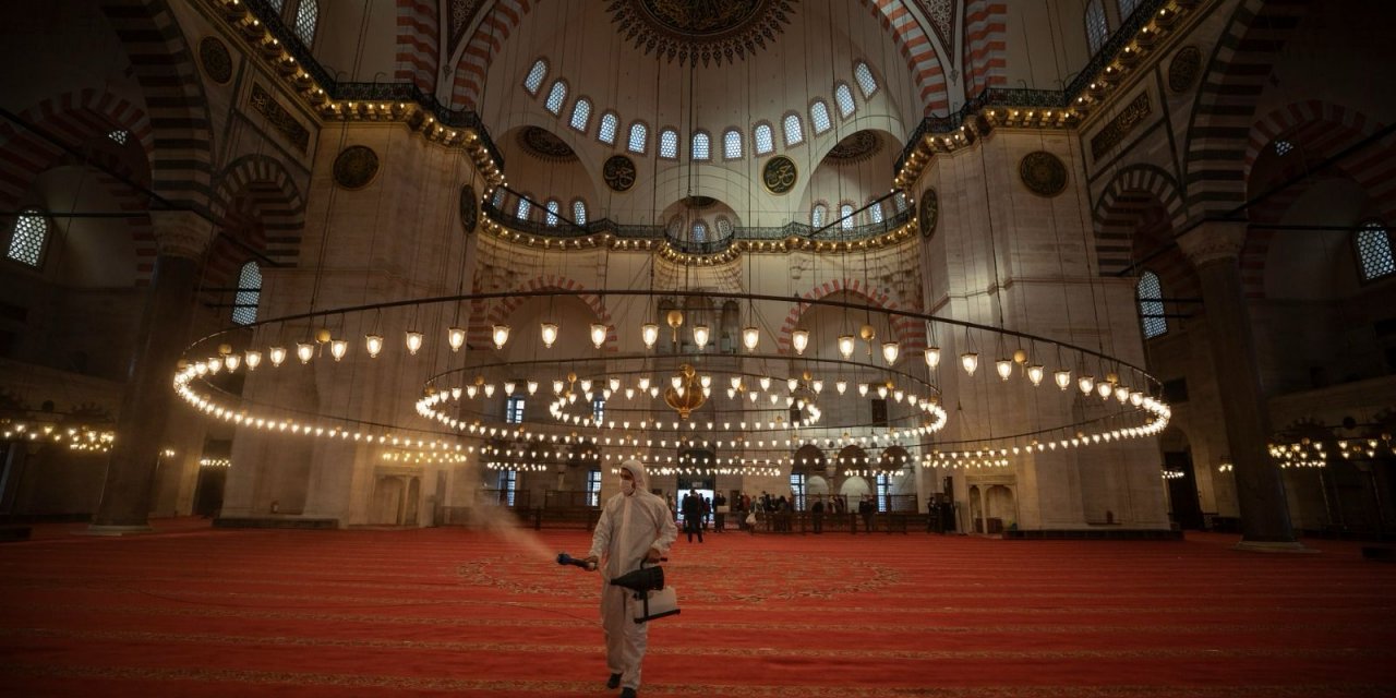 İBB: Ayasofya-i Kebir Cami-i Şerifi İçin Bugüne Kadar Talep İletilmedi