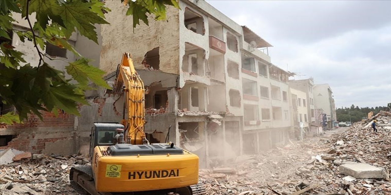 İPA açıkladı: 11 yılda 800 bin binanın yalnızca 84 bini dönüştürüldü