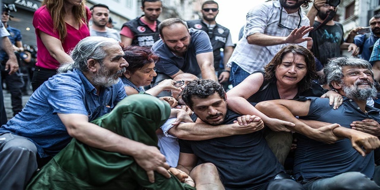 Cumartesi Anneleri AYM'nin 'hak ihlali' kararına rağmen yargılanıyor