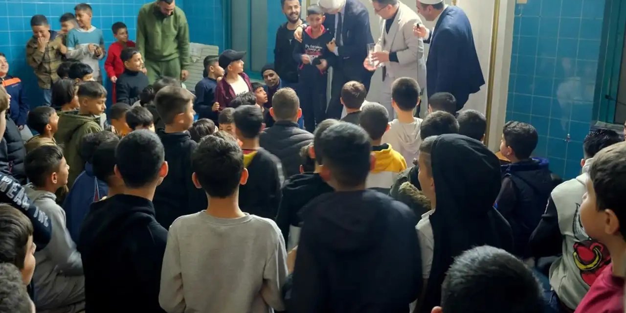 Bir ÇEDES skandalı daha: İzmir'de çocukları Şehit Kubilay'ın katilinin türbesine götürdüler