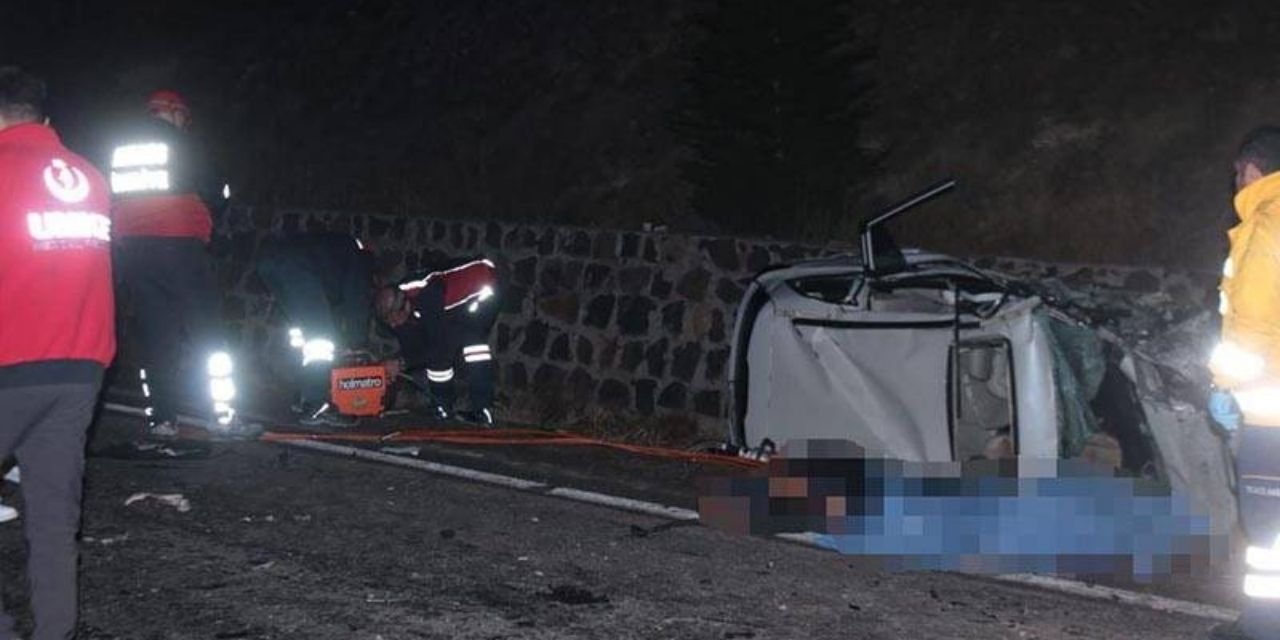 Nevşehir'de zincirleme kaza: 3 kişi hayatını kaybetti, 6 yaralı