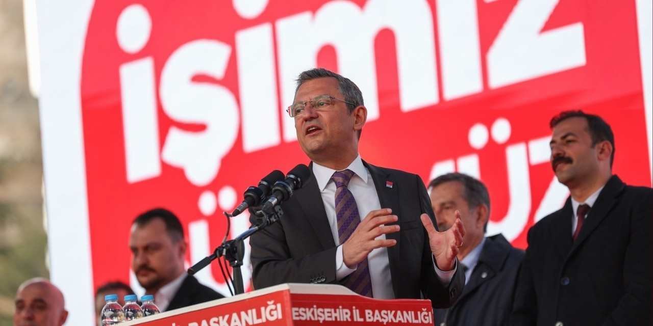 Özgür Özel: Tayyip Erdoğan'a bir ayna gönderin, zübüğü orada görür