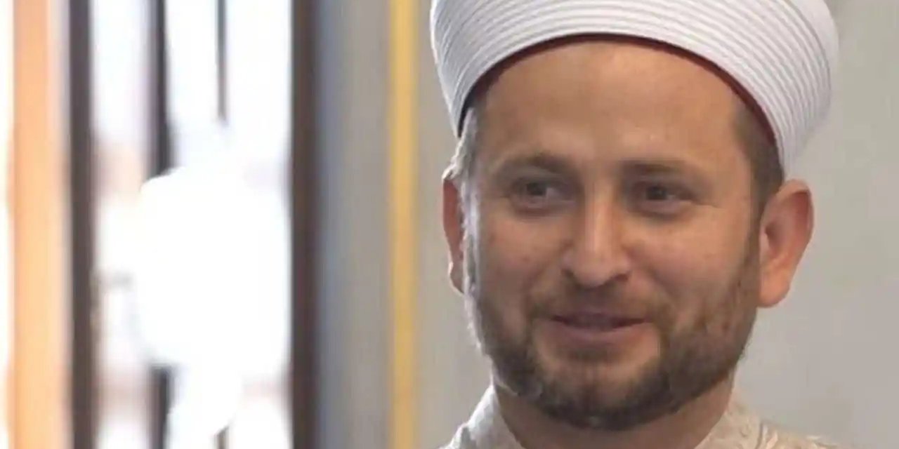 İBB evi yanan Atatürkçü imama ev tuttu, eşya yardımı yaptı