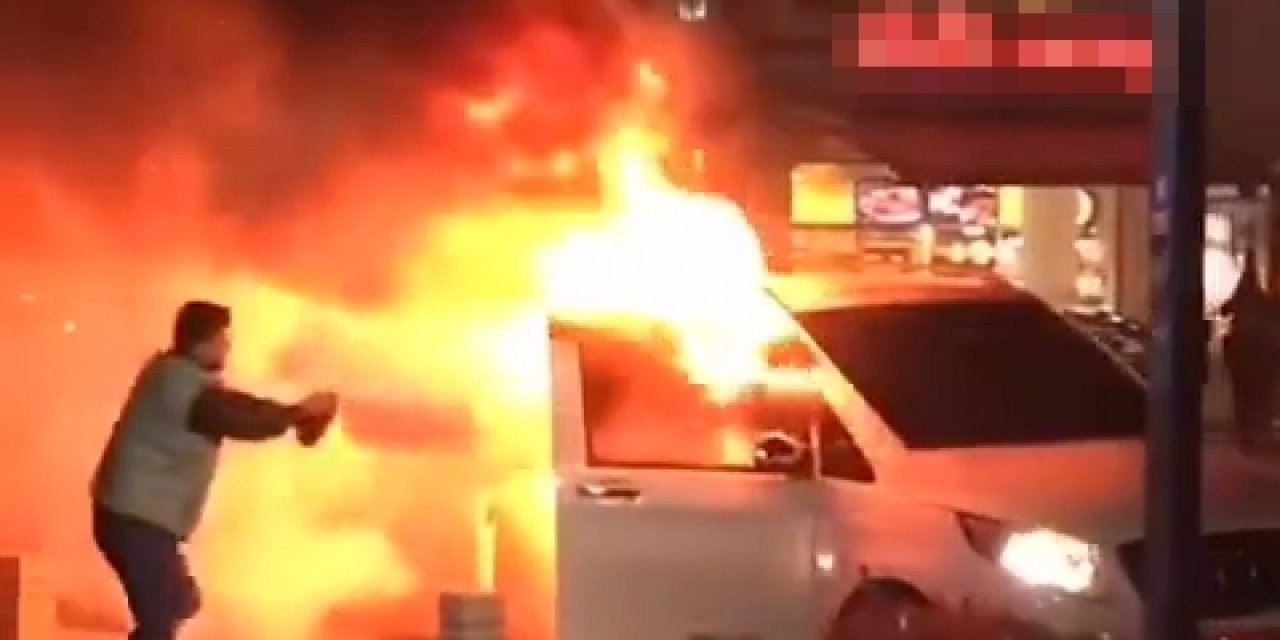 Anadolu Birliği Partisi Bursa Büyükşehir adayının seçim minibüsü yandı