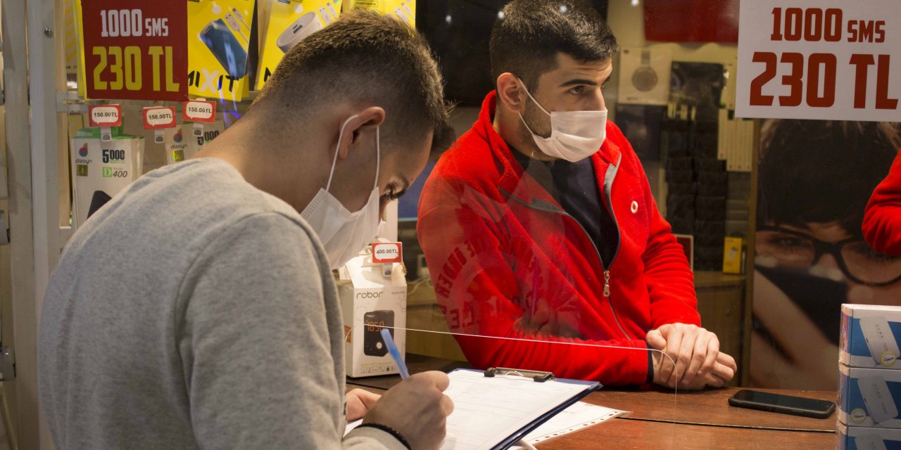 Maske cezası yiyince Türkçe konuşmaya başladı