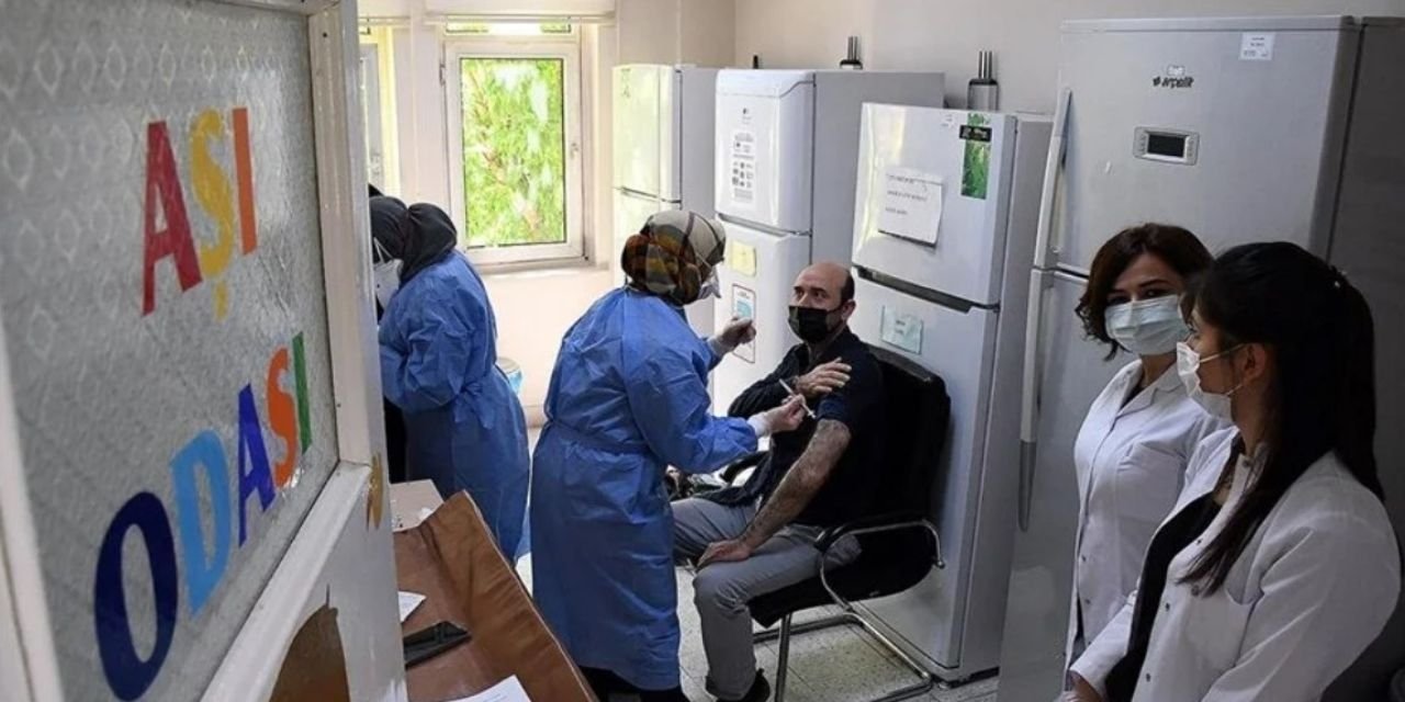 Hatay'da aile hekimleri iş bıraktı: Sesimizi duyun