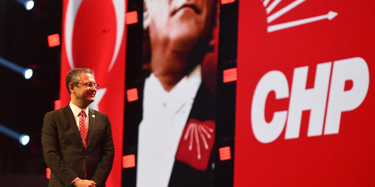 Büyükşehirlerde son durum: 14 büyükşehir CHP'de