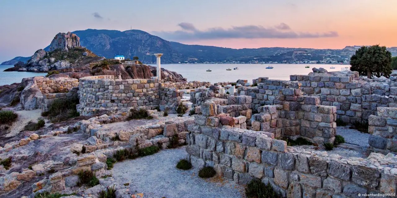 Yunan adalarına kapıda vize uygulaması başladı