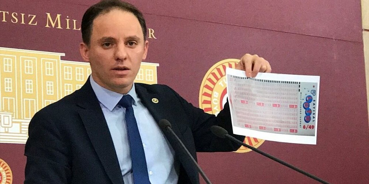Sayısal Loto'da yeni sistem, kimse kazanamasın diye kurgulanmış! CHP'li Deniz Yavuzyılmaz, '' 50 çekilişin hiçbirinde kazanan olmadı. Çünkü bu 622 milyonda bir ihtimal!''