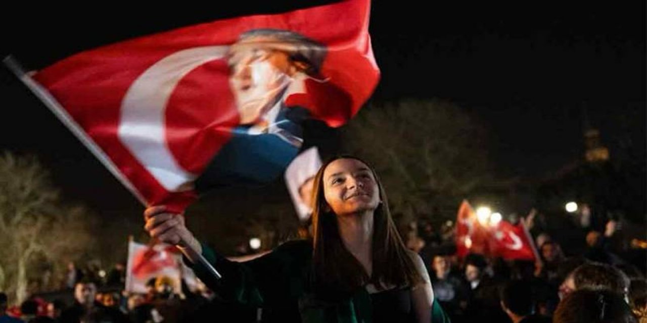 Ertuğrul Özkök: İzmir farkında mısın; Türkiye’nin dağlarında çiçekler açıyor ama İzmir’e kırağı yağıyor