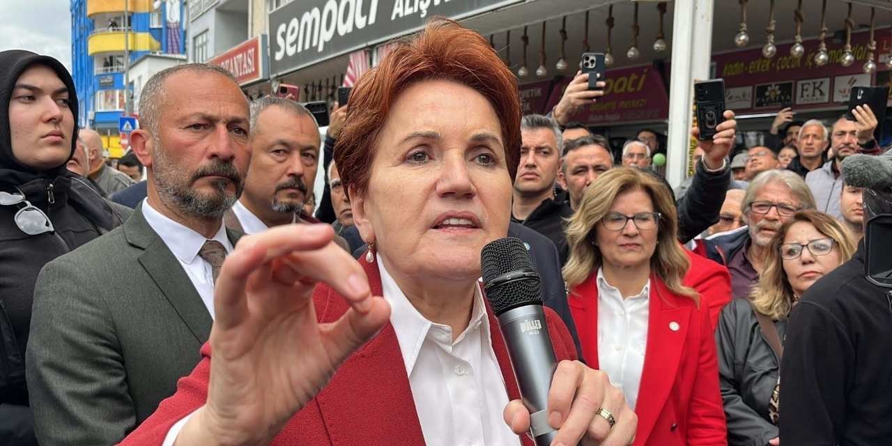 İYİ Parti Genel İdare Kurulu Üyesi Ahmet Zeki Üçok Akşener'i topa tuttu