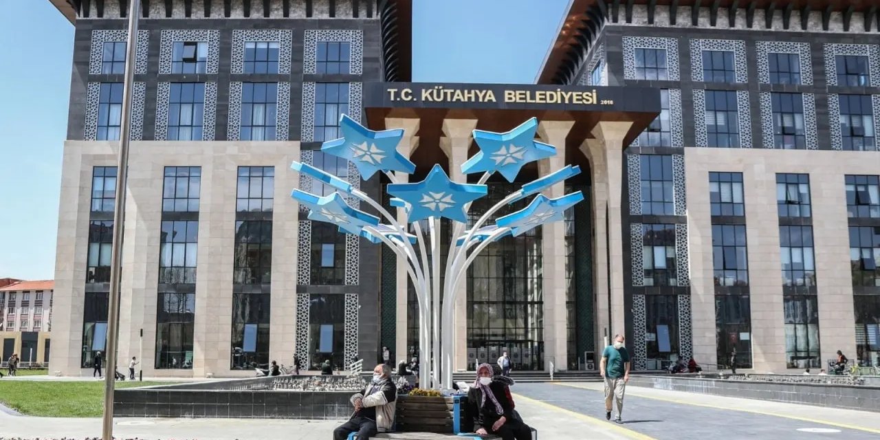 MHP, CHP’nin kazandığı Kütahya’ya itiraz etmişti: MHP’li belediye milyonlarca liralık sözleşmelere imza atmış